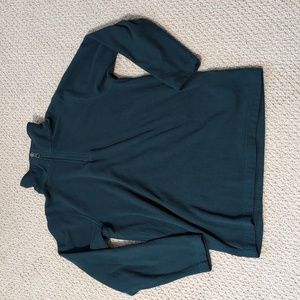 Worn Lands' End boys pullover fleece shirt